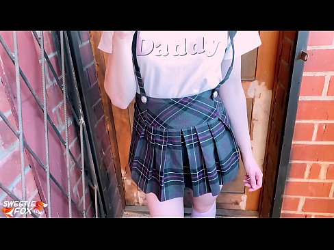 ❤️ Alumna chupa profundamente o seu pau e fode en vez de clases. Vídeo de puta  en nós ❌️