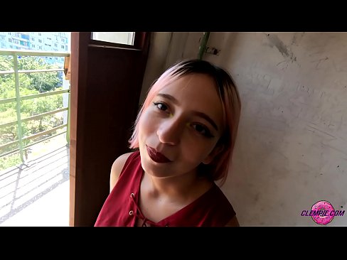 ❤️ Student Sensual chupa a un estraño no interior - Cum on his face Vídeo de puta  en nós ❌️